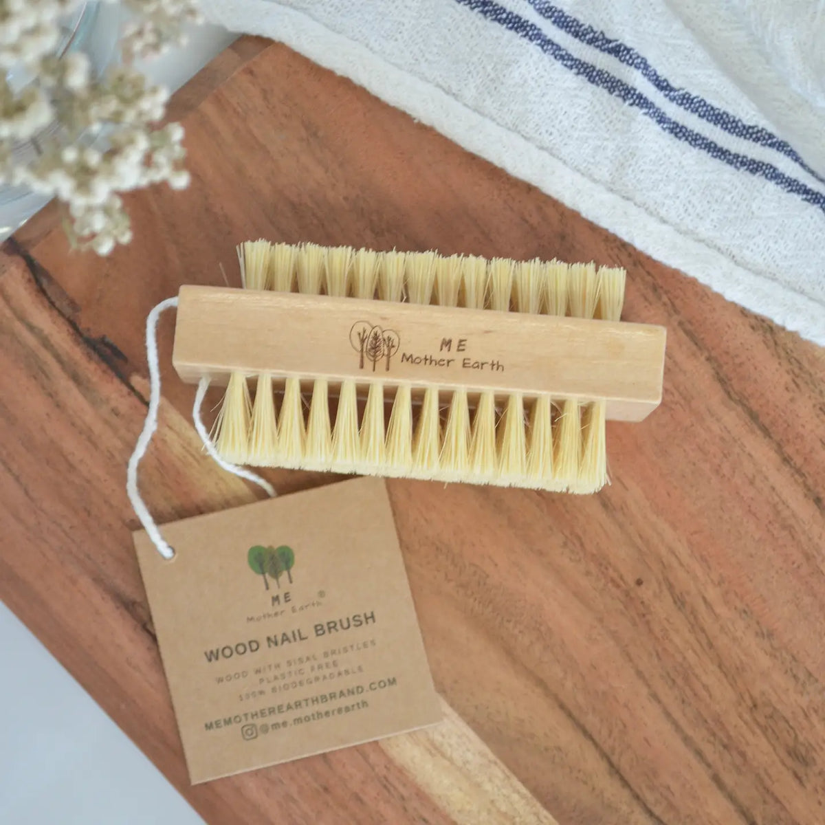 Vegan Wood Nail Brush Nail Brush 6e42e2f97e3f62c1a6de9b372478c829fd306586e11e03d5b59a819cbd3f54c8_jpeg